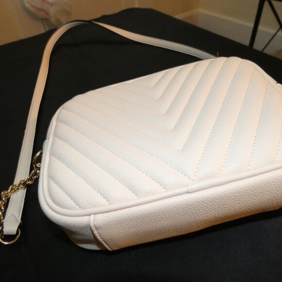 Victoria Secret Bag - Picture 2 of 3